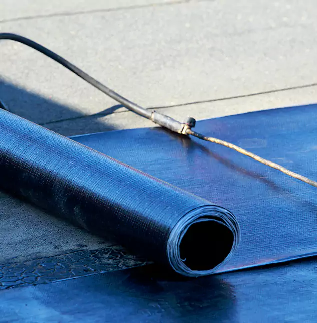 Expert Rubberized Roof Patch Solutions: Restoring Lynnwood's Flat Roofs to Peak Performance