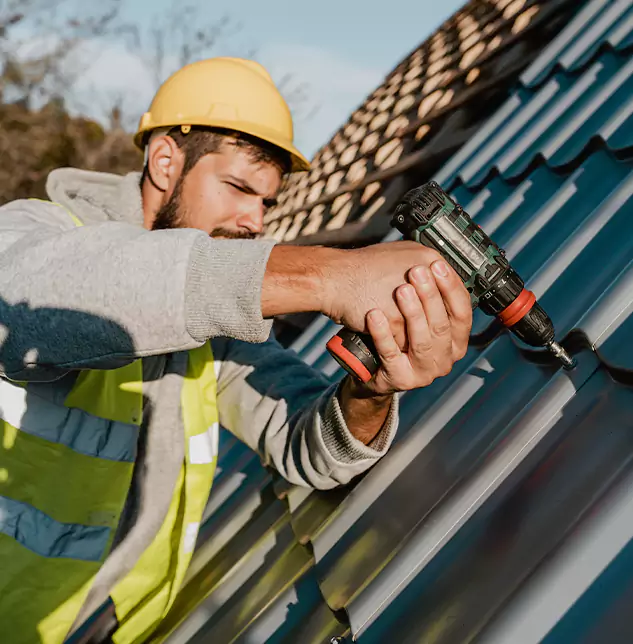 Lynnwood Homeowners Count on Lynnwood Roofing Contractor for Steel Roofing Excellence
