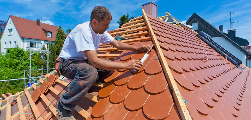 Professional Tile Roofing Services in Lynnwood, WA