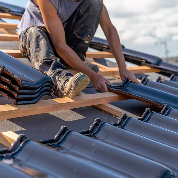 Why Lynnwood, WA Homeowners Choose Lynnwood Roofing Contractor for Hail Damage Repairs?