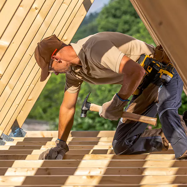 Why Lynnwood, WA Property Owners Choose Lynnwood Roofing Contractor for Replacement?