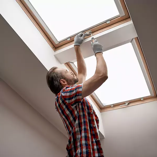 Why Lynnwood, WA Homeowners Choose Lynnwood Roofing Contractor for Skylight Repair?